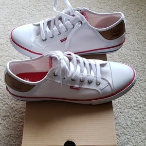 Levi's "Chuck Taylor" style white shoes 10.5 11.